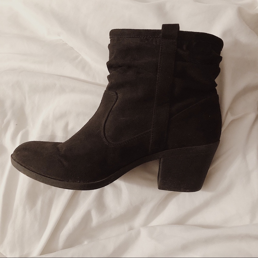 SUEDE BOOTIES